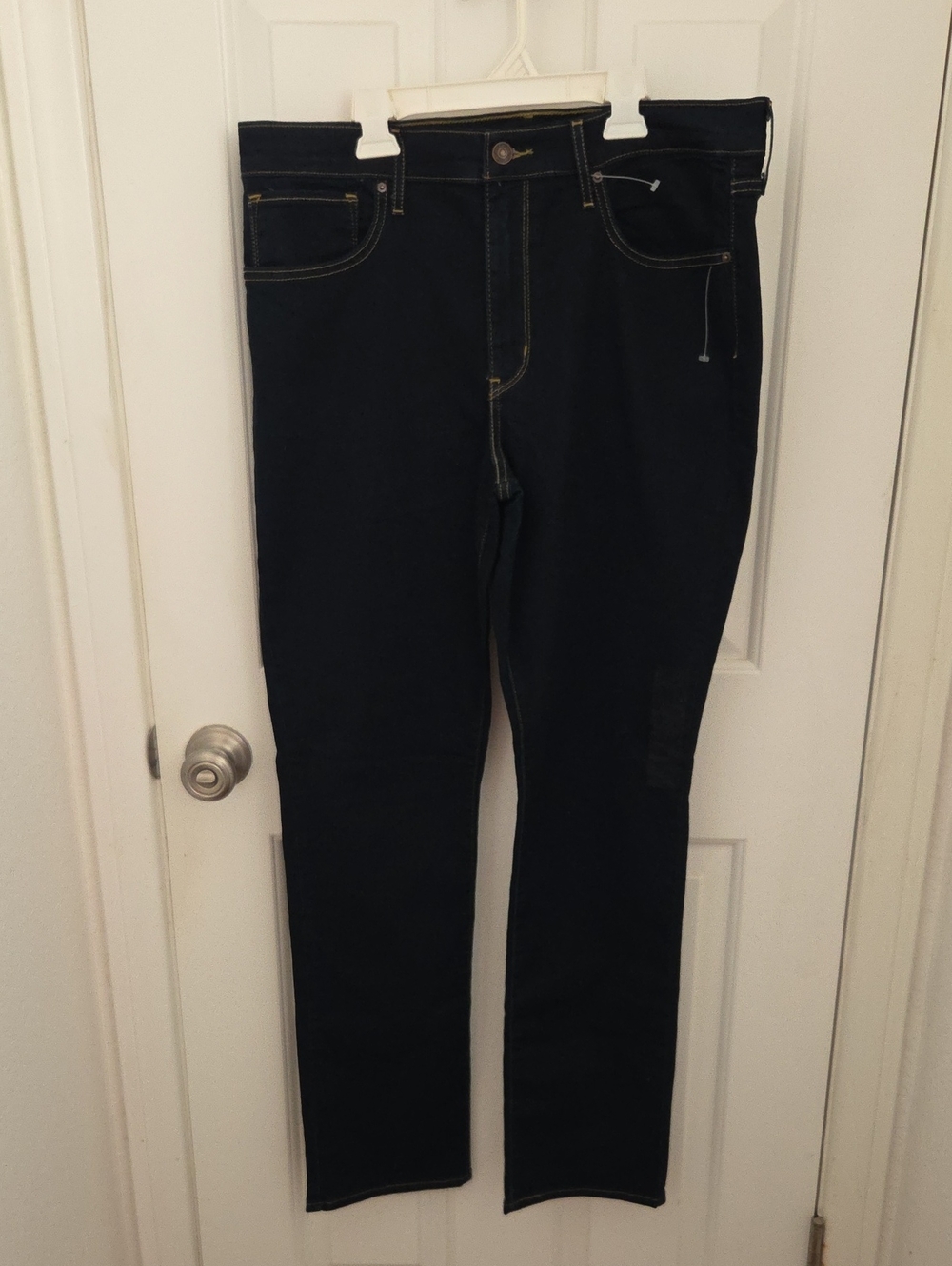 Levis Women's Dark Blue Stretch Skinny Jeans NWOT